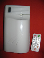 remote control aerosol dispenser